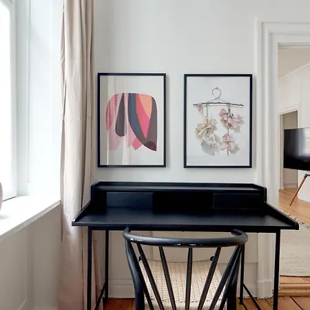 Apartament Bright In The Old Town Of *