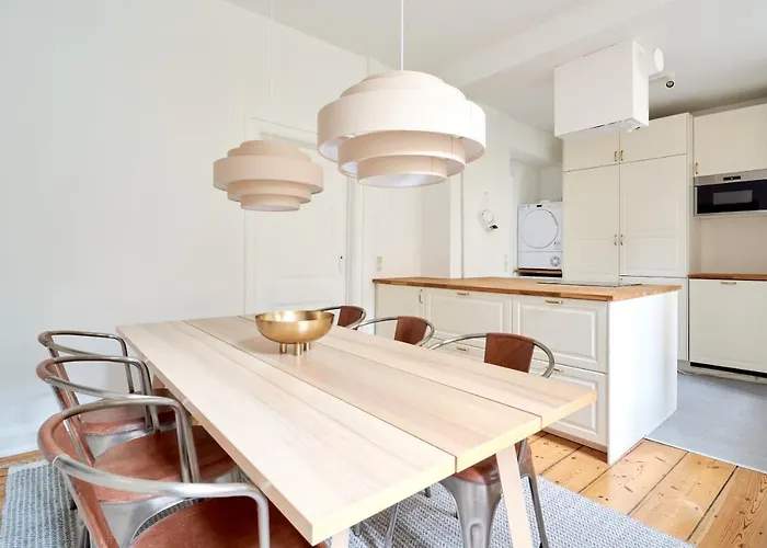 Daire Bright In The Old Town Of