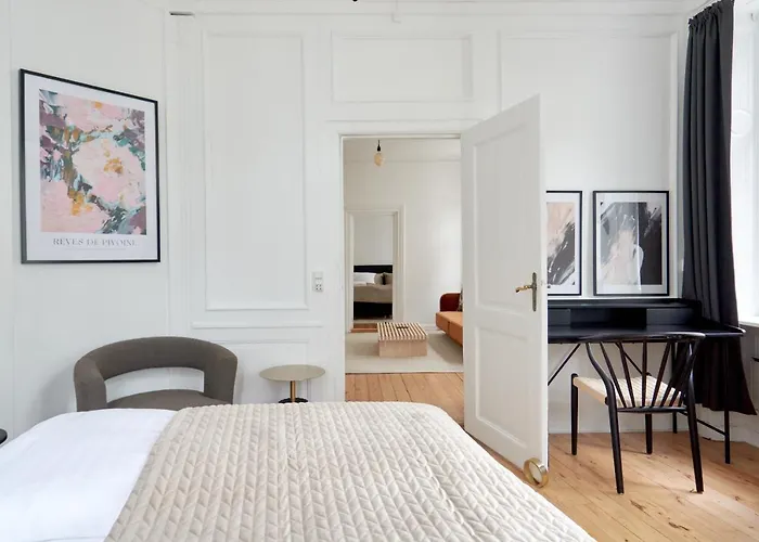 Daire Bright In The Old Town Of