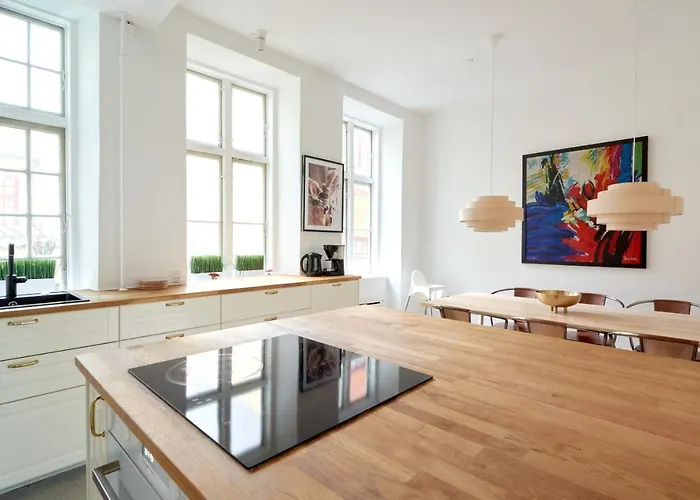 Bright In The Old Town Of Daire *